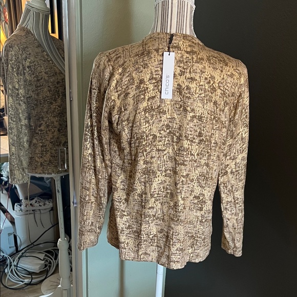 NWT. Chico's, size Small, Foil Print Cardigan Textured Brown Lightweight Sweater - Picture 3 of 7